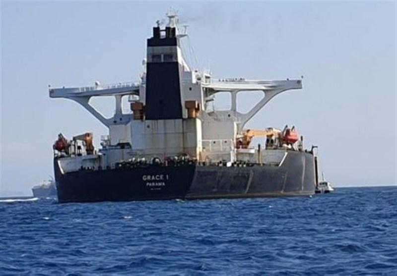 رویترز: نفتکش گریس 1 در حال خارج شدن از آب های جبل الطارق است